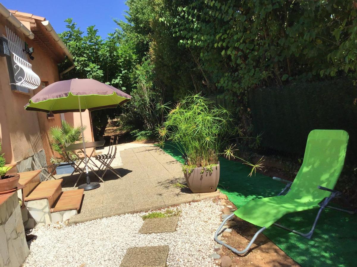 Charmant Appartement A Le Muy Avec Terrasse Et Jardin Eksteriør bilde
